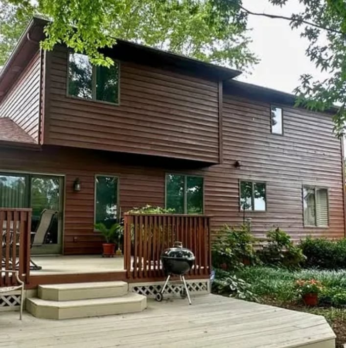 Professional exterior house painting wood siding in Decatur, Illinois